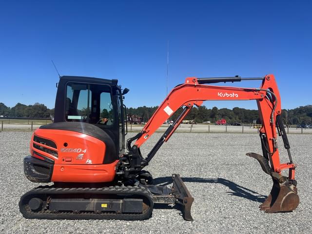 Image of Kubota KX040-4 equipment image 4