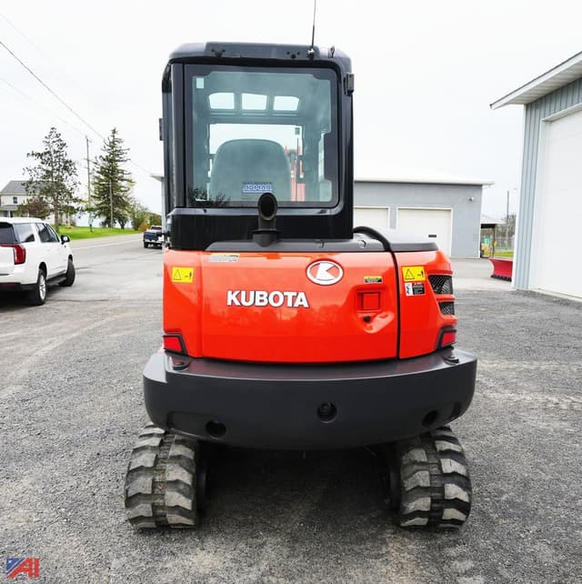 Image of Kubota KX040-4 equipment image 3
