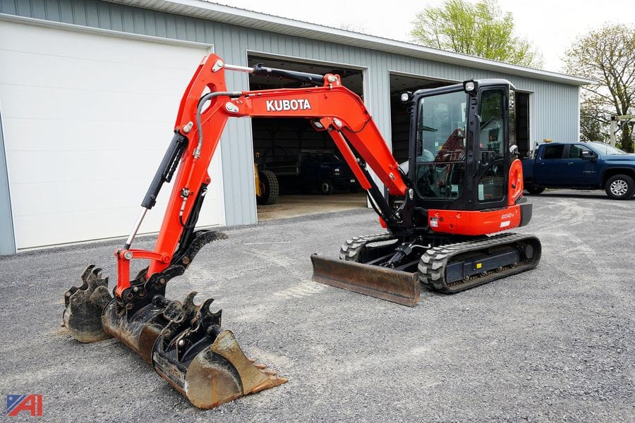 2021 Kubota KX040-4 Equipment Image0