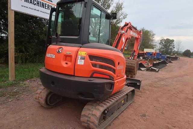 Image of Kubota KX040-4 equipment image 1