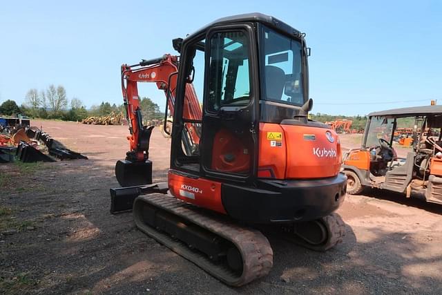 Image of Kubota KX040-4 equipment image 2