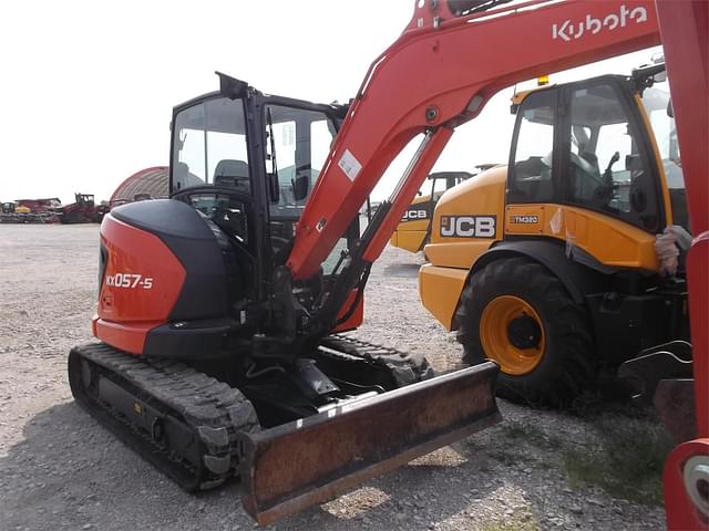 Image of Kubota KX057-5 equipment image 3