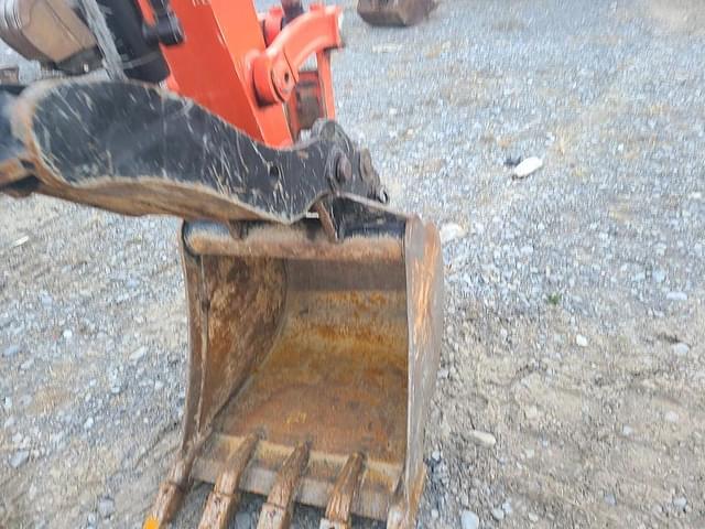 Image of Kubota KX057-5 equipment image 4