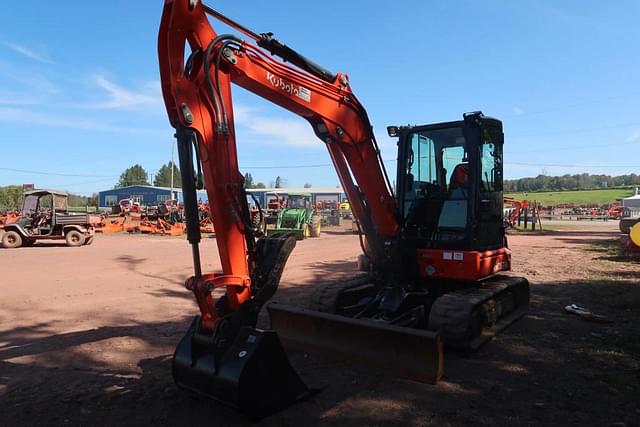 Image of Kubota KX057-5 equipment image 3