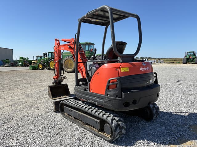 Image of Kubota KX71-3 equipment image 2