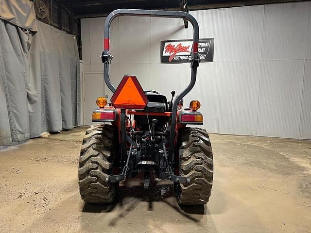 Image of Kubota L2501D equipment image 3