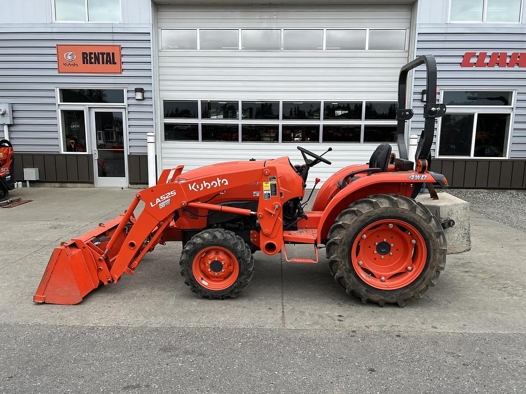 Image of Kubota L3301 Primary image