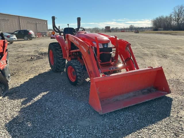 Image of Kubota L3301HST equipment image 2