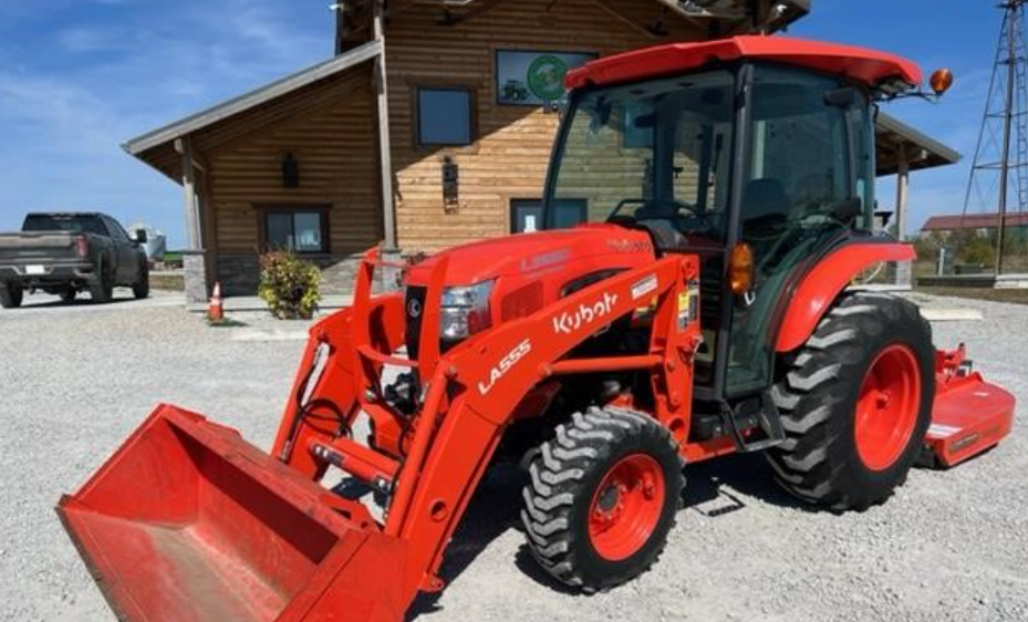 Main image Kubota L3560