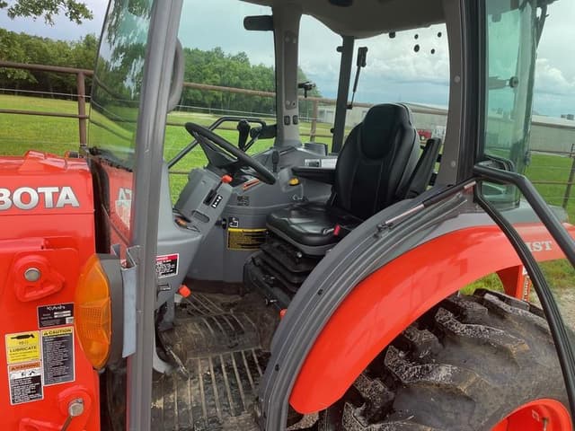 Image of Kubota L3560 equipment image 4
