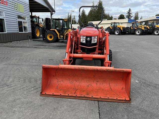 Image of Kubota L3560HST-LE equipment image 2
