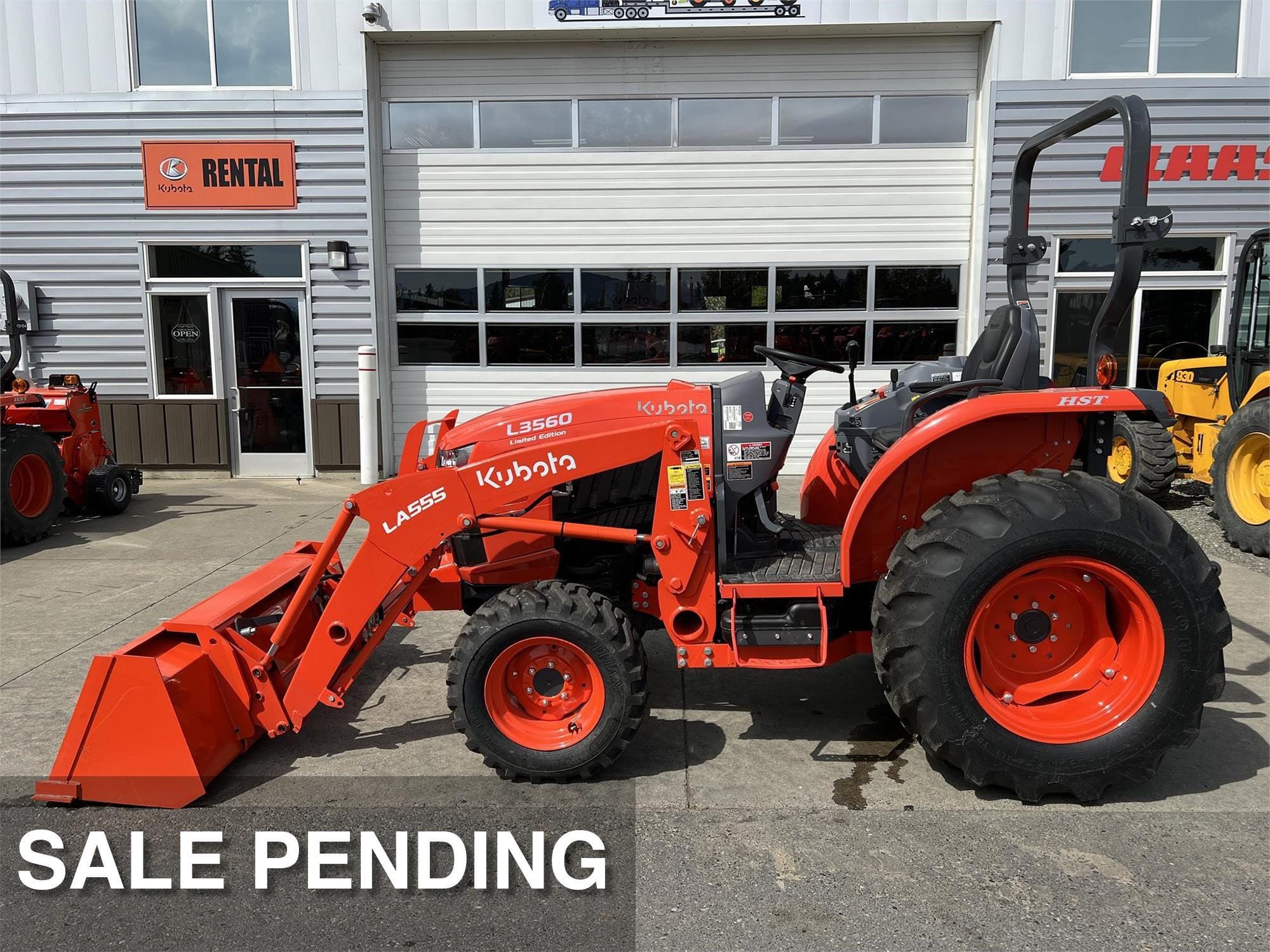 Main image Kubota L3560HST-LE