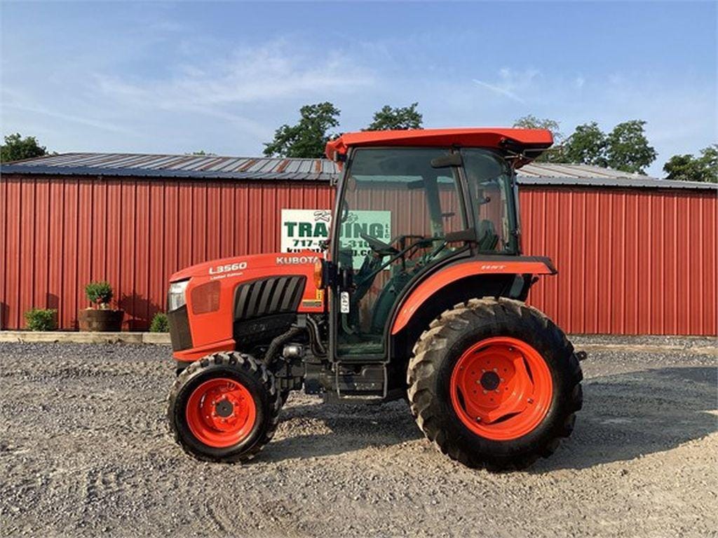Main image Kubota L3560