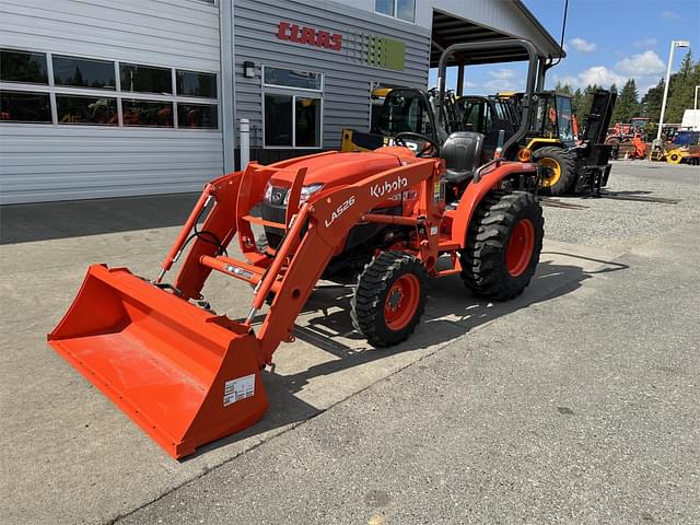 Image of Kubota L3901HST equipment image 1