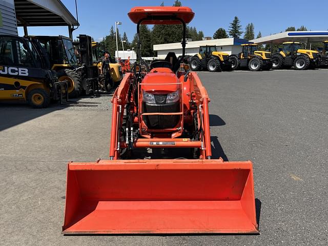 Image of Kubota L3901HST equipment image 2