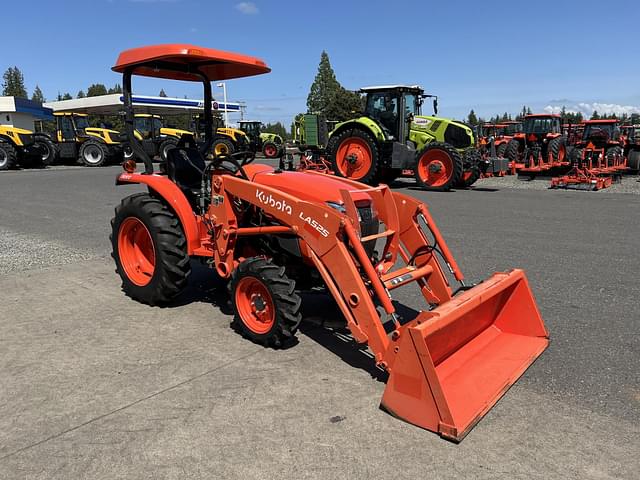 Image of Kubota L3901HST equipment image 3
