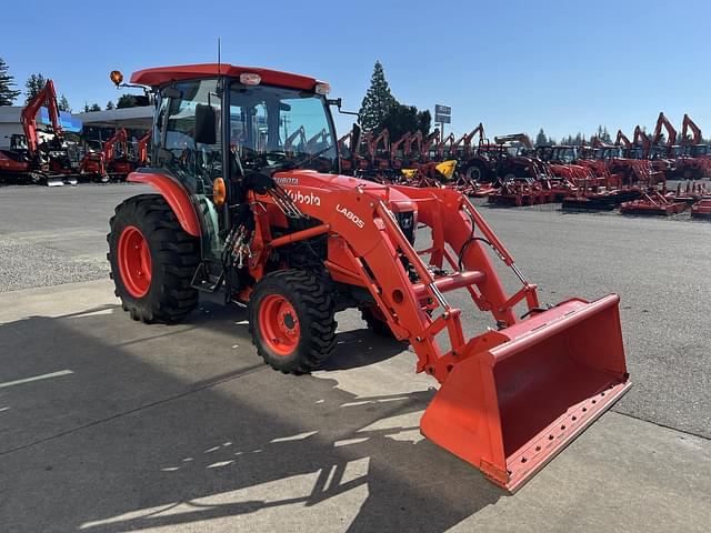 Image of Kubota L4060HSTC equipment image 3