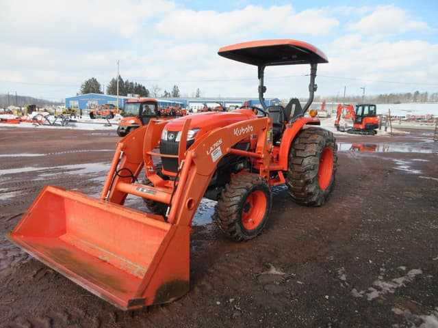 Image of Kubota L4701HST equipment image 3
