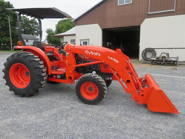 Image of Kubota L4701 equipment image 1