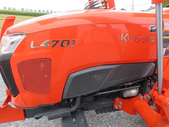 Image of Kubota L4701 equipment image 4