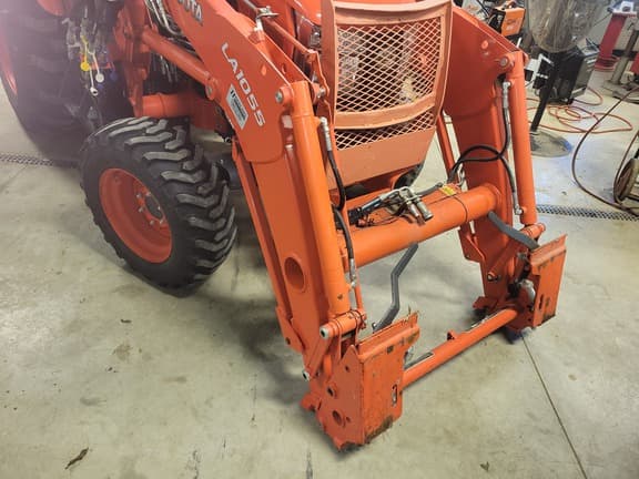 Image of Kubota L6060 equipment image 3