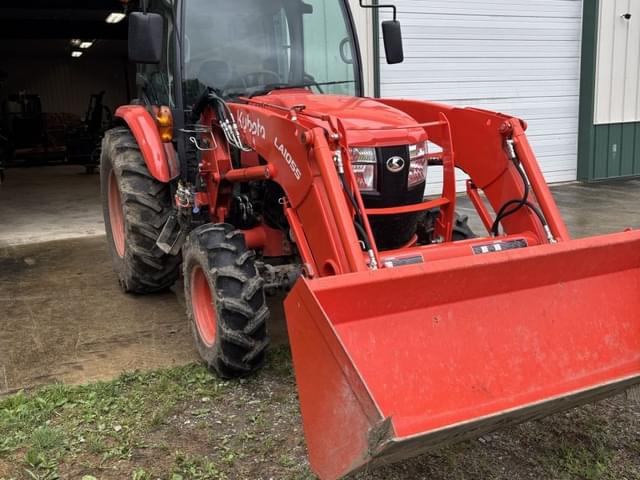 Image of Kubota L6060HSTC equipment image 4