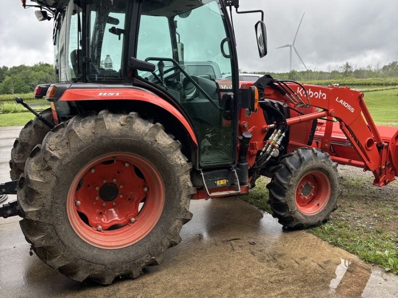 2021 Kubota L6060HSTC Equipment Image0