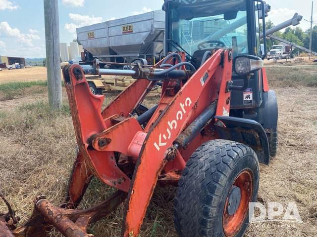 Image of Kubota R540 equipment image 3