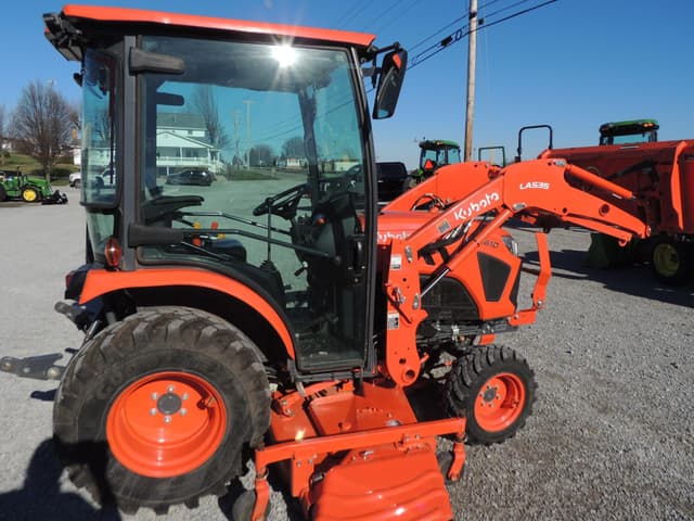 Image of Kubota LX2610HSD equipment image 3