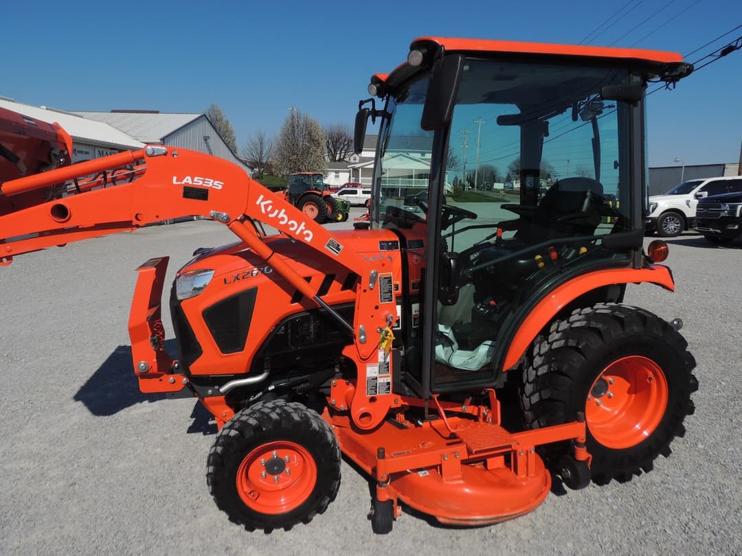 Image of Kubota LX2610HSD Primary image