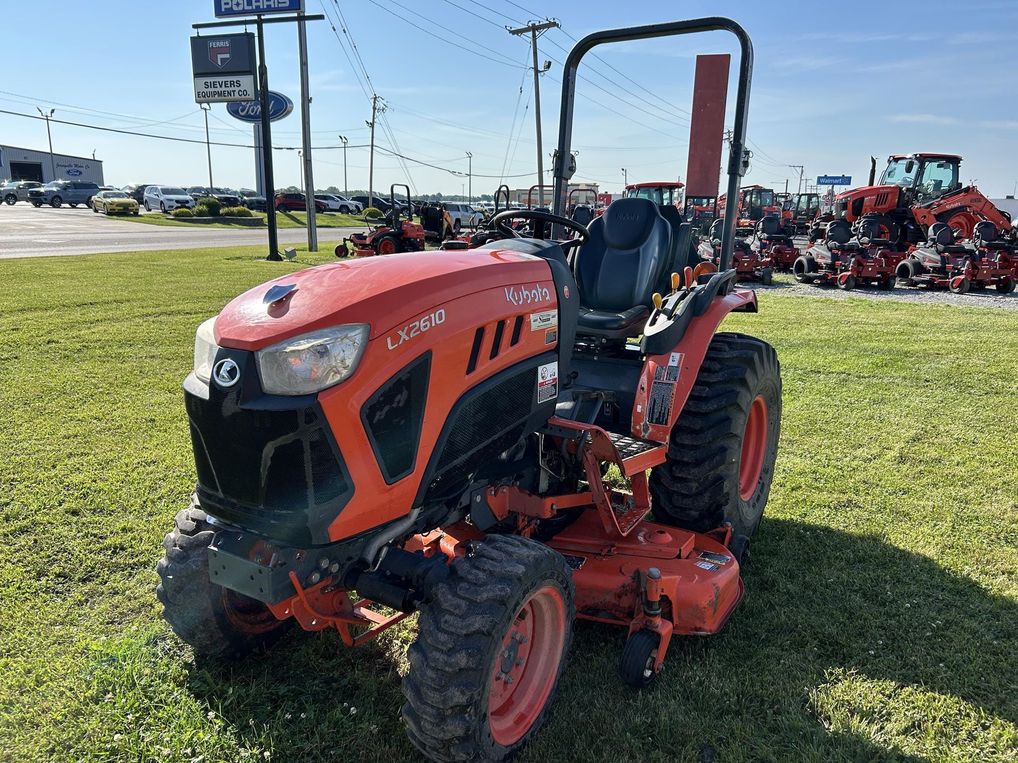 Main image Kubota LX2610HSD