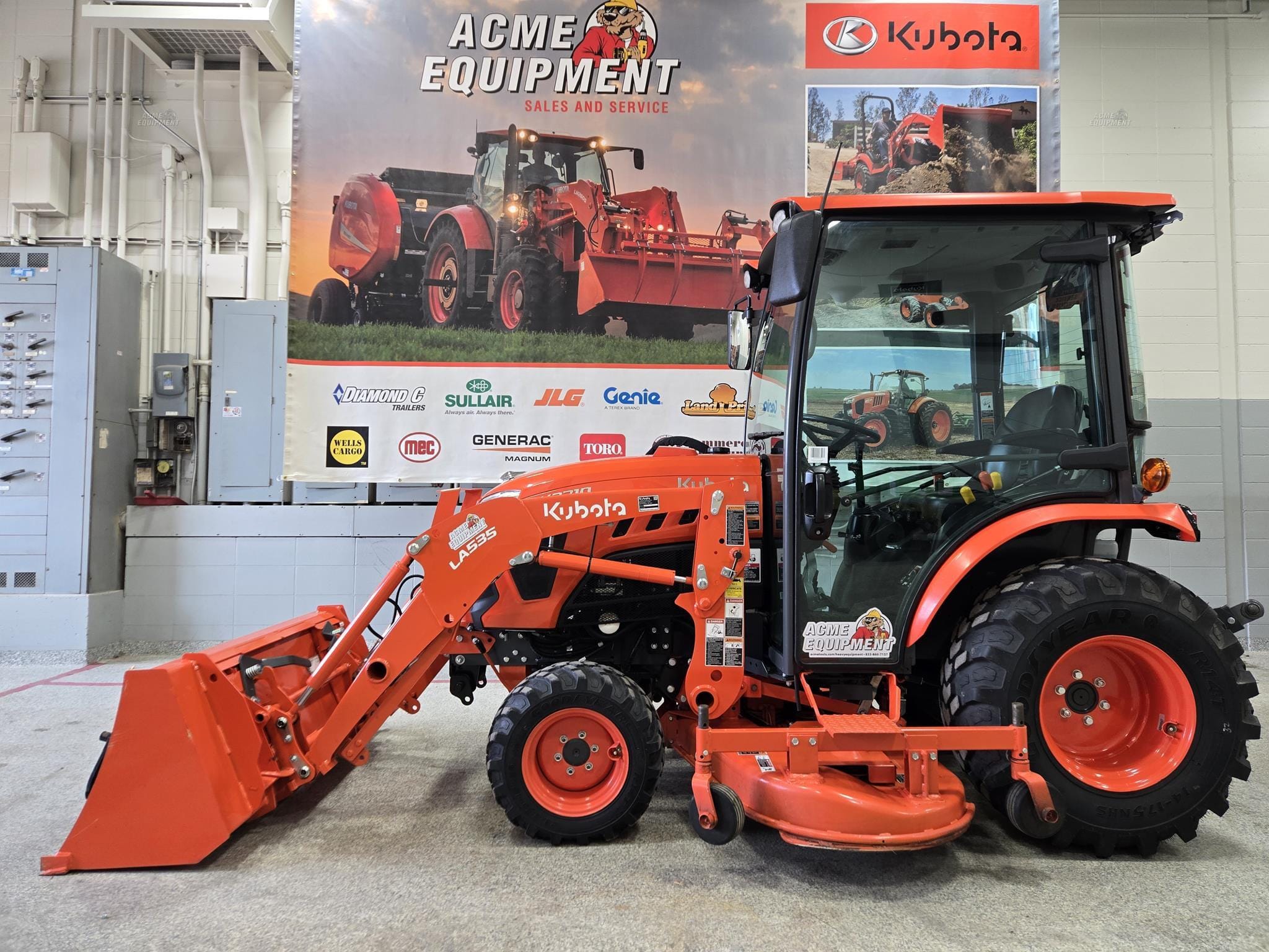 2021 Kubota LX3310HSDC Equipment Image0
