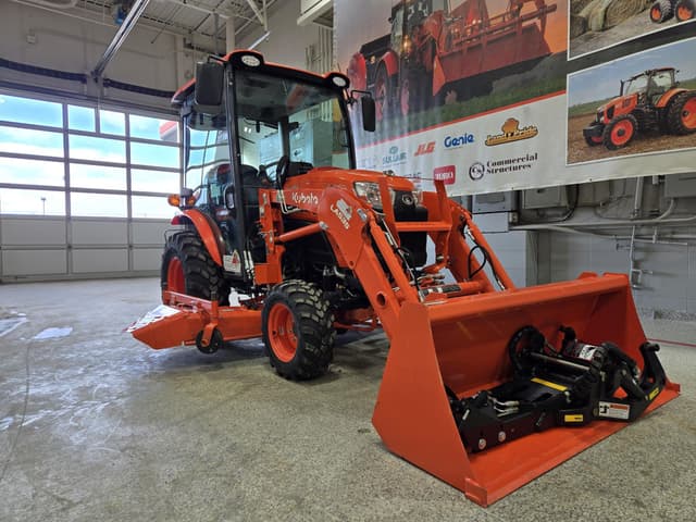 Image of Kubota LX3310HSDC equipment image 3