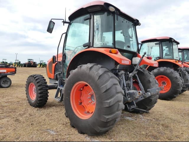 Image of Kubota M5-111 equipment image 3