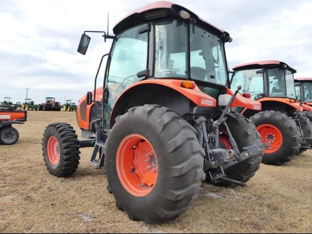 Image of Kubota M5-111 equipment image 2