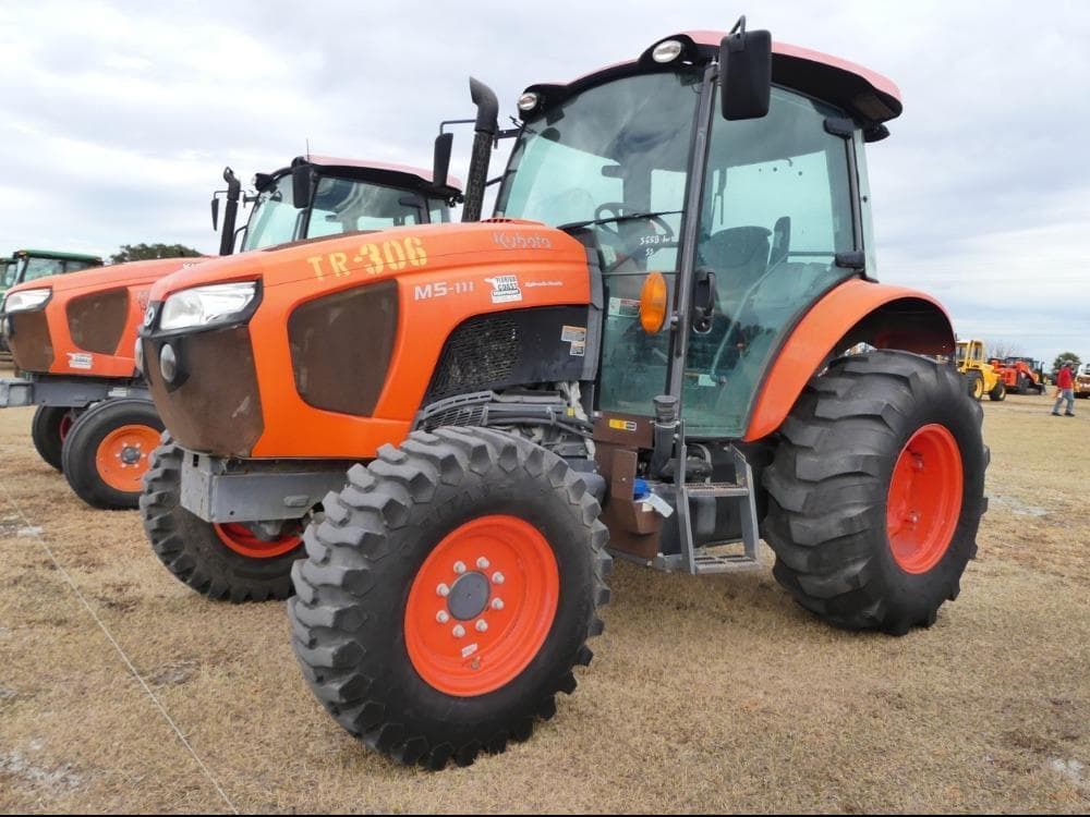 Image of Kubota M5-111 Primary image