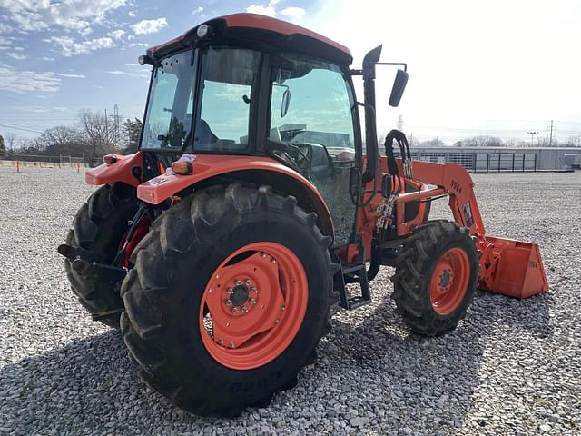 Image of Kubota M5-111 equipment image 2