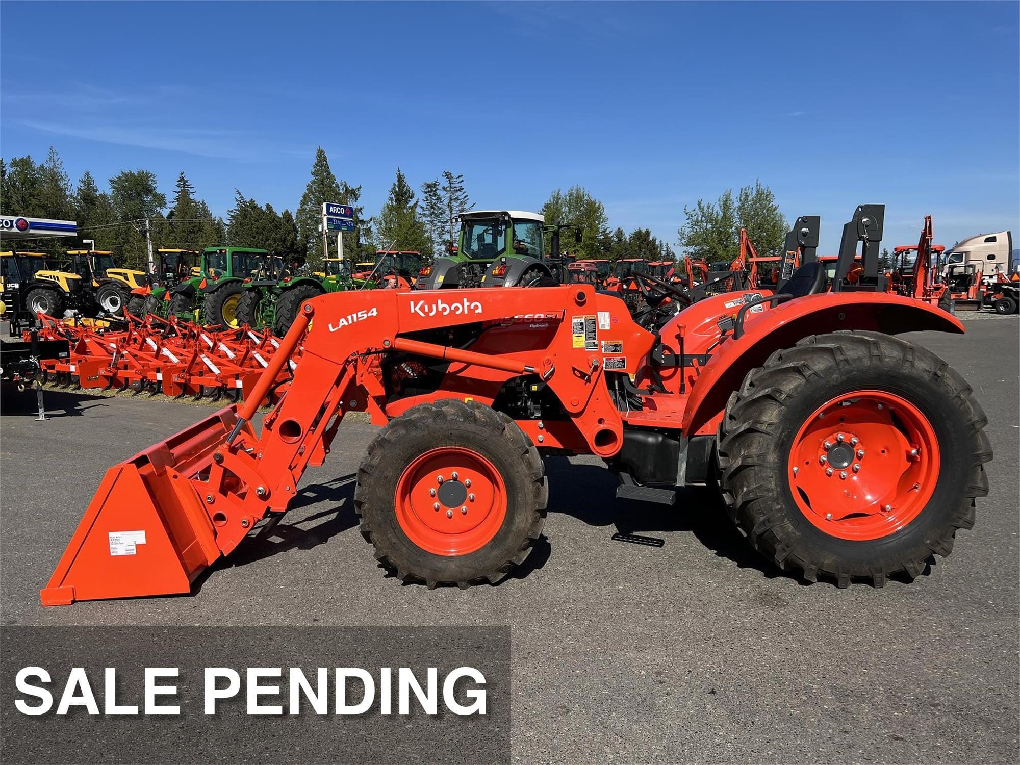 Main image Kubota M5660SU