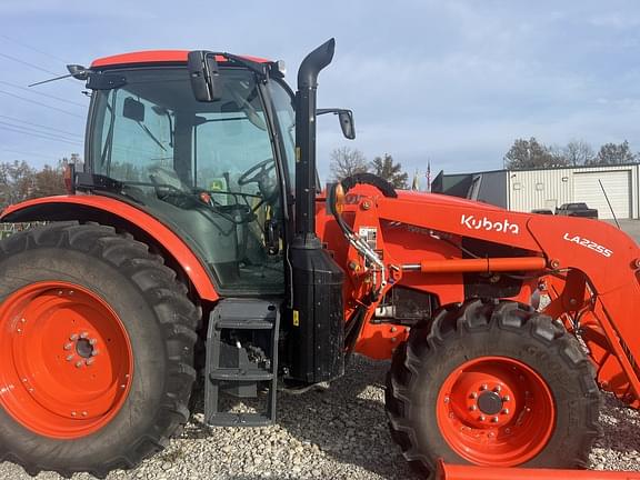 Image of Kubota M6-141 equipment image 2