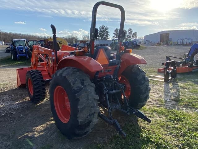Image of Kubota M6060 equipment image 2