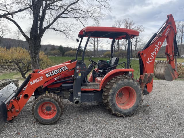 Image of Kubota M62 equipment image 2
