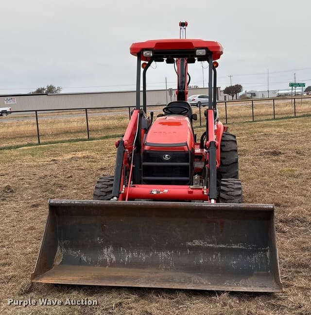 Image of Kubota M62 equipment image 1