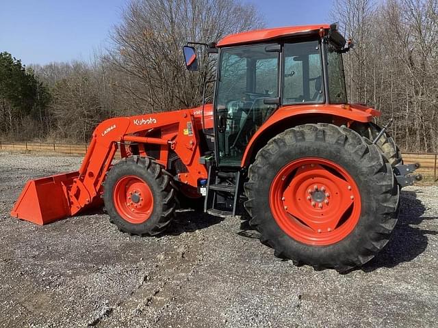 Image of Kubota M6S-111 equipment image 3