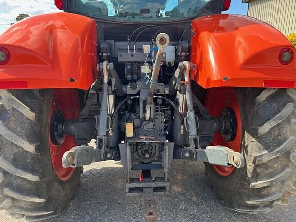 Image of Kubota M7-132 - Tractors | 100 to 174 HP 170 HP equipment image 3