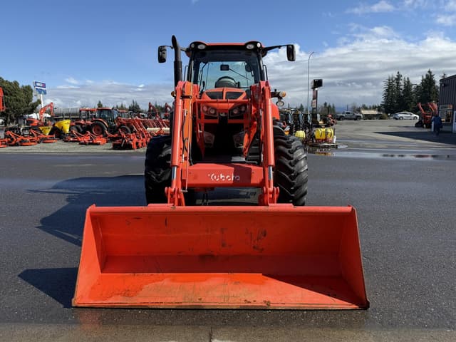 Image of Kubota M7.132 Deluxe equipment image 2