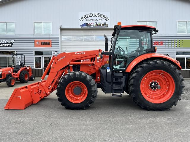Image of Kubota M7.152 Deluxe equipment image 1