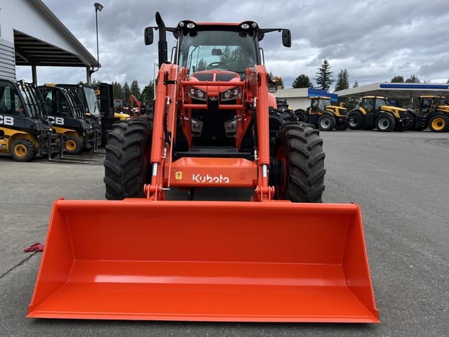 Image of Kubota M7.152 Deluxe equipment image 2
