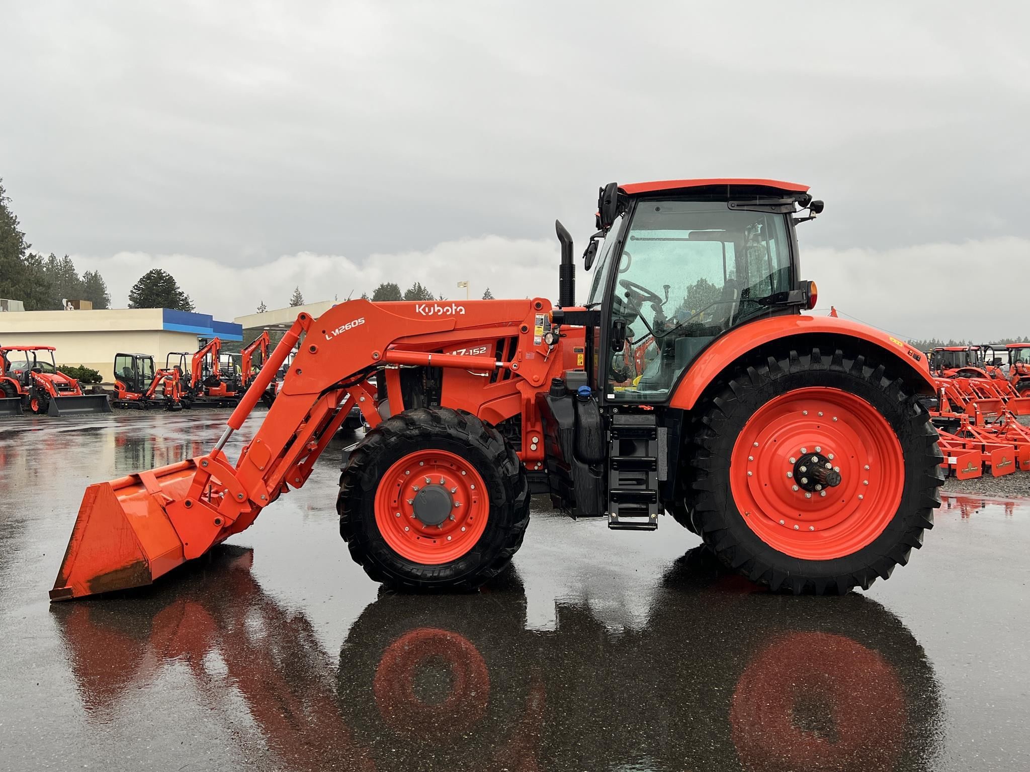 2021 Kubota M7.152 Deluxe Equipment Image0