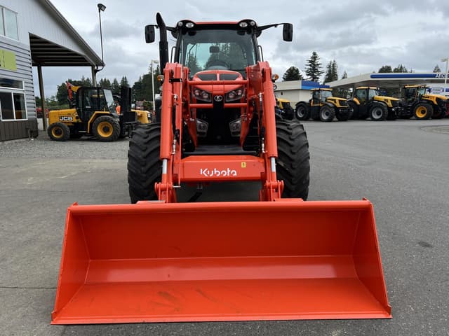 Image of Kubota M7.152 Deluxe equipment image 2