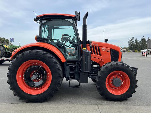 Image of Kubota M7.172 Premium KVT equipment image 4